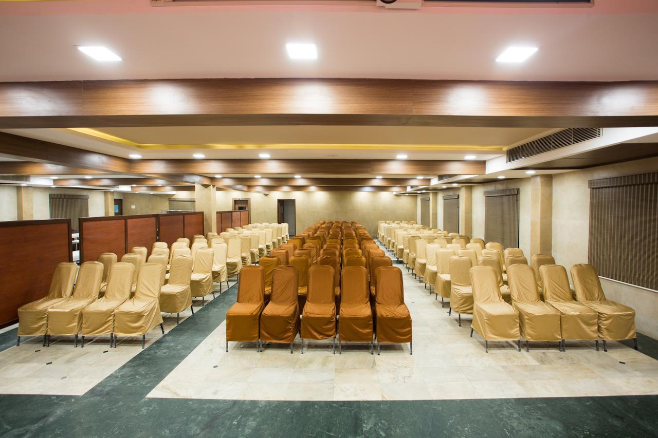 Oyo 14933 Rpr Residency Hotel Chennai Exterior foto