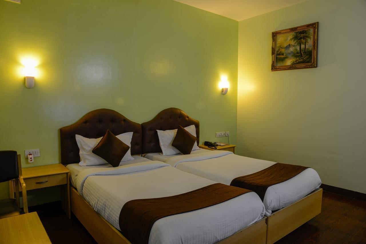 Oyo 14933 Rpr Residency Hotel Chennai Exterior foto