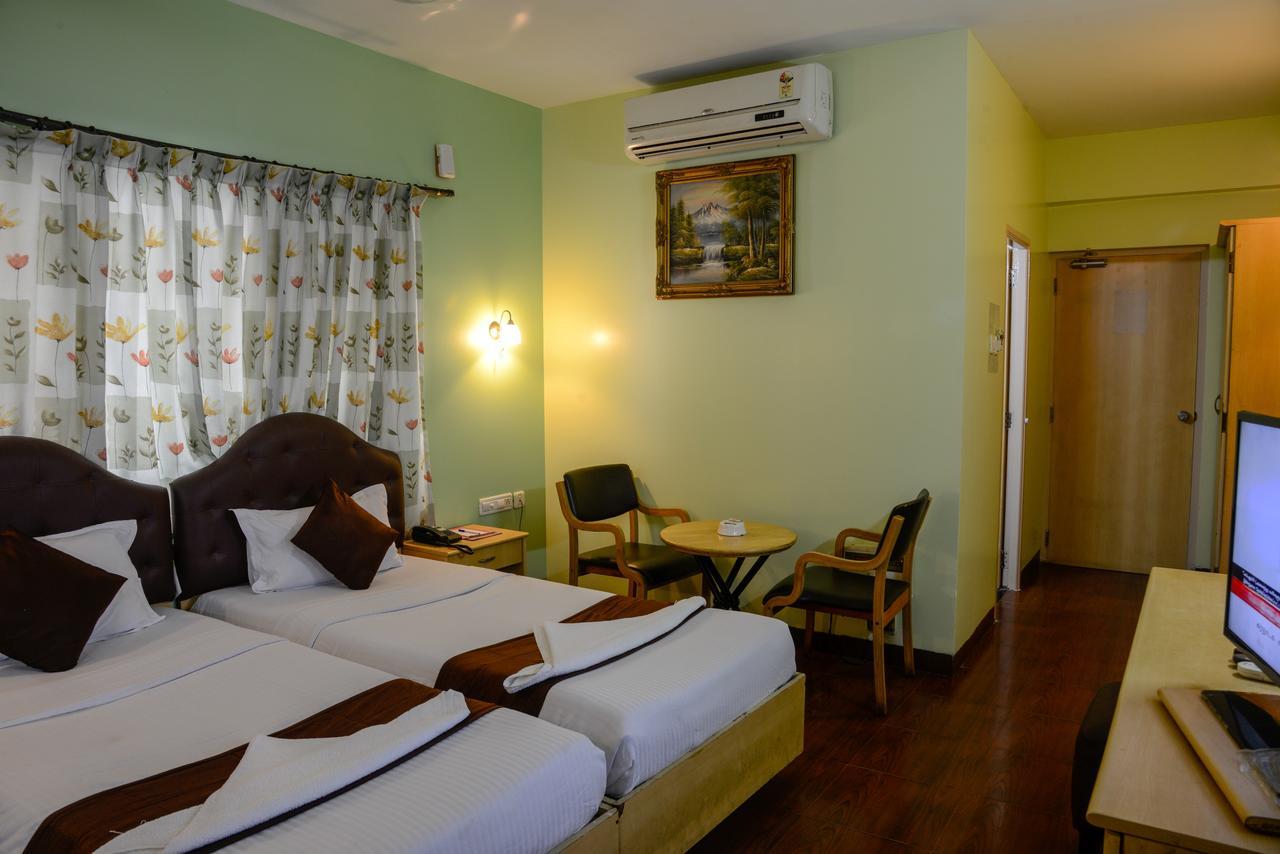 Oyo 14933 Rpr Residency Hotel Chennai Exterior foto