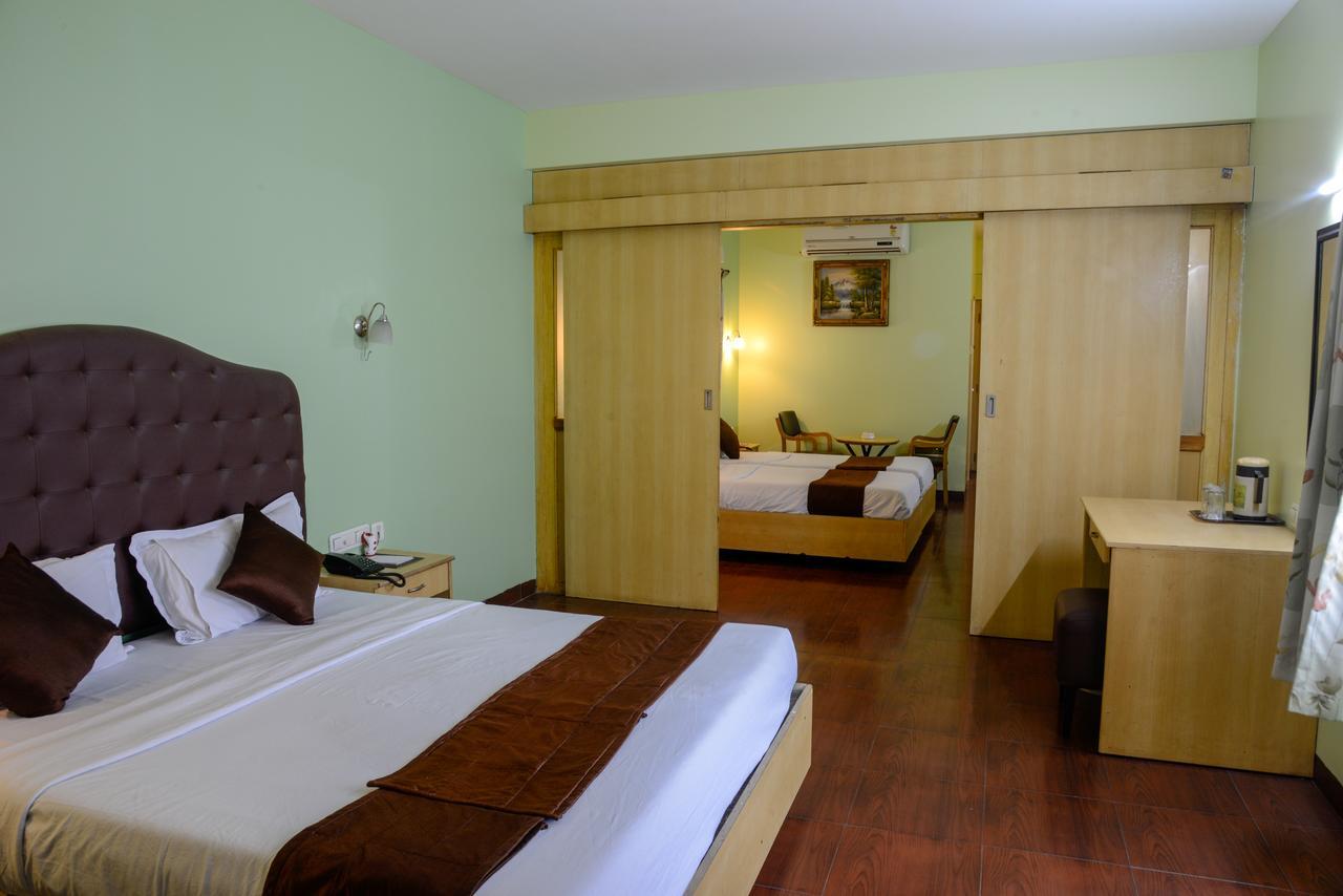 Oyo 14933 Rpr Residency Hotel Chennai Exterior foto