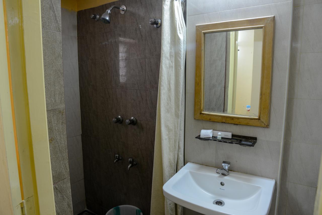 Oyo 14933 Rpr Residency Hotel Chennai Exterior foto