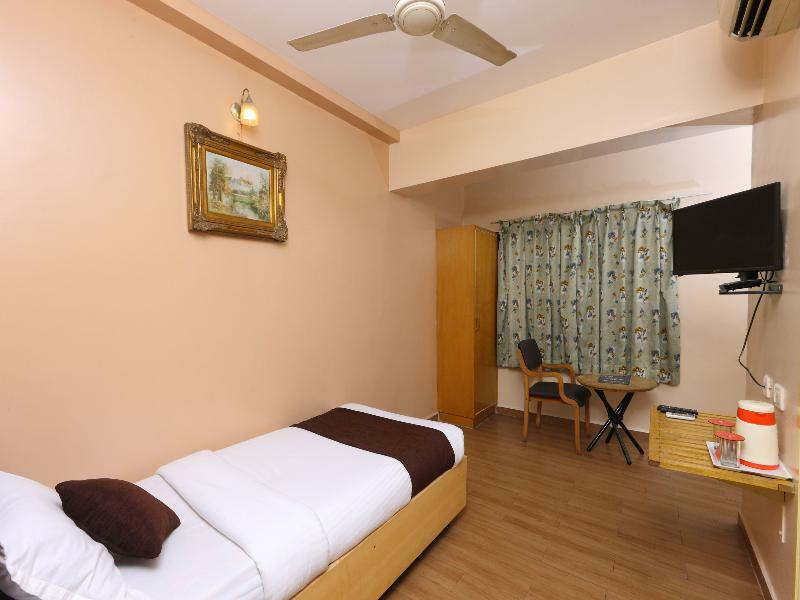 Oyo 14933 Rpr Residency Hotel Chennai Exterior foto